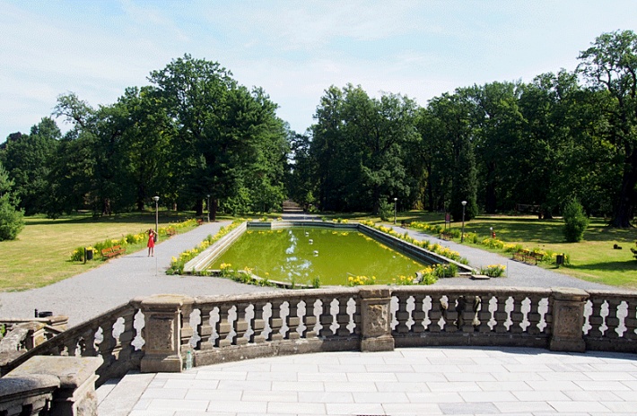 Pałac w Mosznej - widok z tarasu ogrodowego