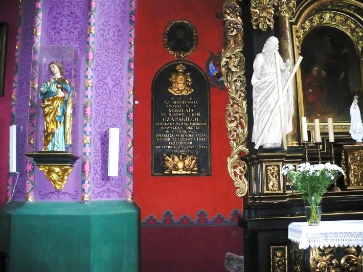 Epitafium hrabiego Czapskiego i gotycka figura św.Jana Ewangelisty XIVw.