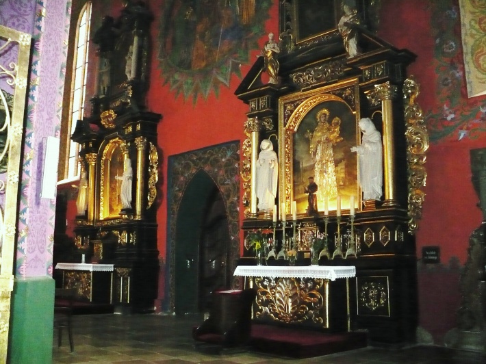 Barokowe ołtarze boczne