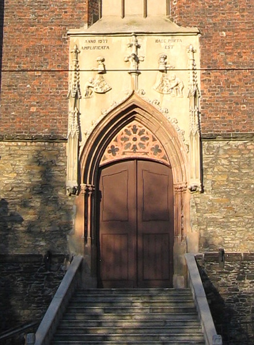 Gotycki portal kamienny