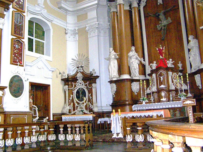 kościół franciszkanów - prezbiterium