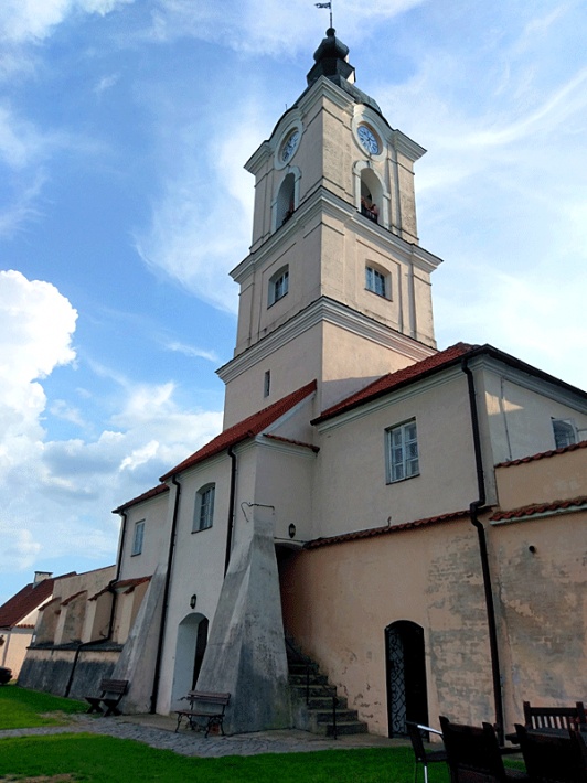 pokamedulski zespół klasztorny - wieża zegarowa