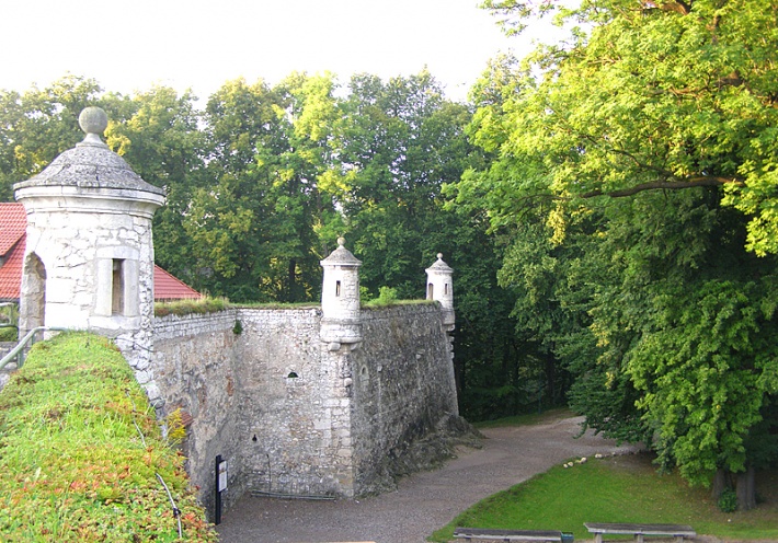 zamek w Pieskowej Skale - bastion