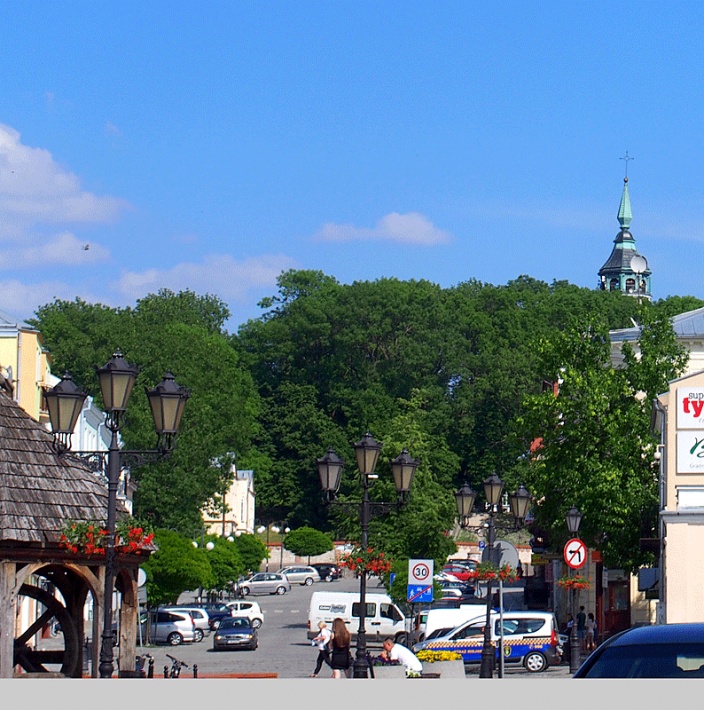 Chełm - wieża dzwonnicy dominuje nad miastem
