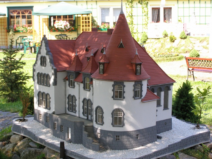 Park Miniatur Kowary - Dom Hauptmana w Jagniątkowie