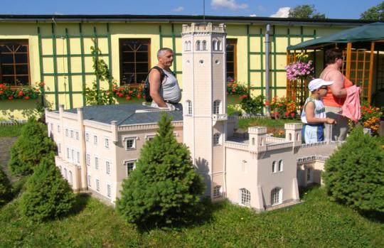 Park Miniatur Kowary - pałac cesarski w Mysłakowicach