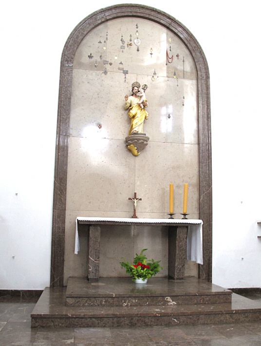 ołtarz boczny św. Kazimierza