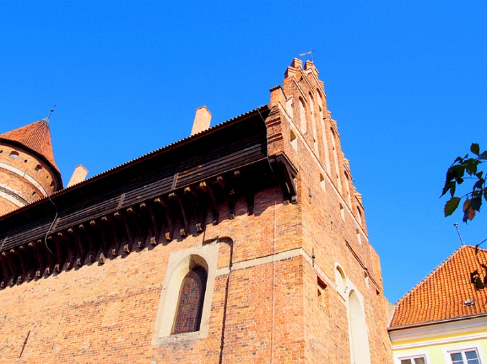 Zamek Kapituły Warmińskiej w Olsztynie - XIV-wieczne, drewniane hurdycje