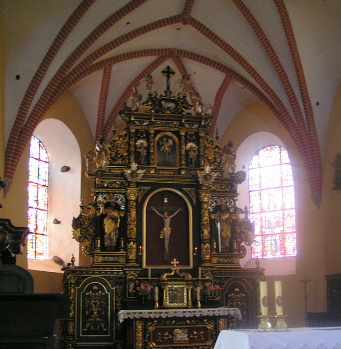 kościół p.w. św. Piotra i Pawła - ołtarz główny