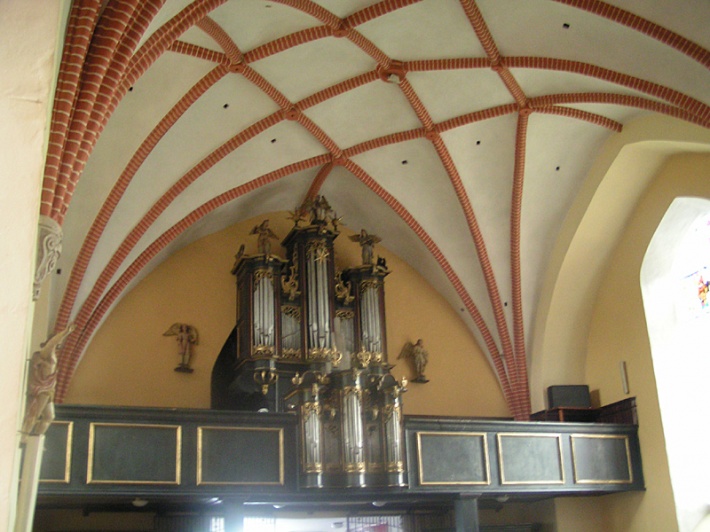 kościół p.w. św. Piotra i Pawła - prospekt organowy