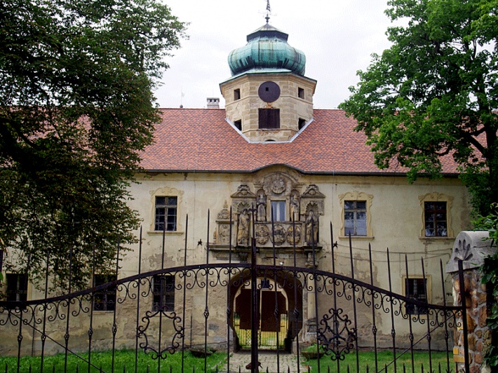 Głogówek - zamek Oppersdorffów, skrzydło wschodnie
