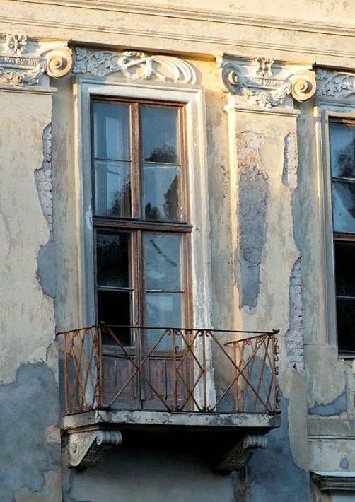 Pałac w Drogoszach - detale dekoracyjne