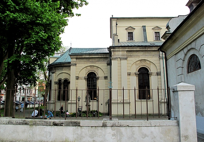 katedra zamojska - prezbiterium i zakrystia od północy