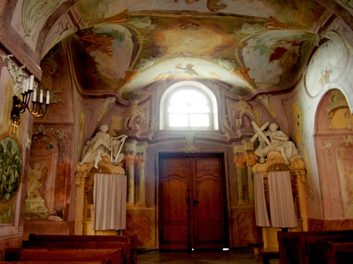 Głogówek - kościół św. Bartłomieja, pod emporą muzyczną