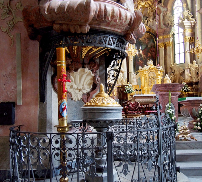 Głogówek - kościół św. Bartłomieja, chrzcielnica