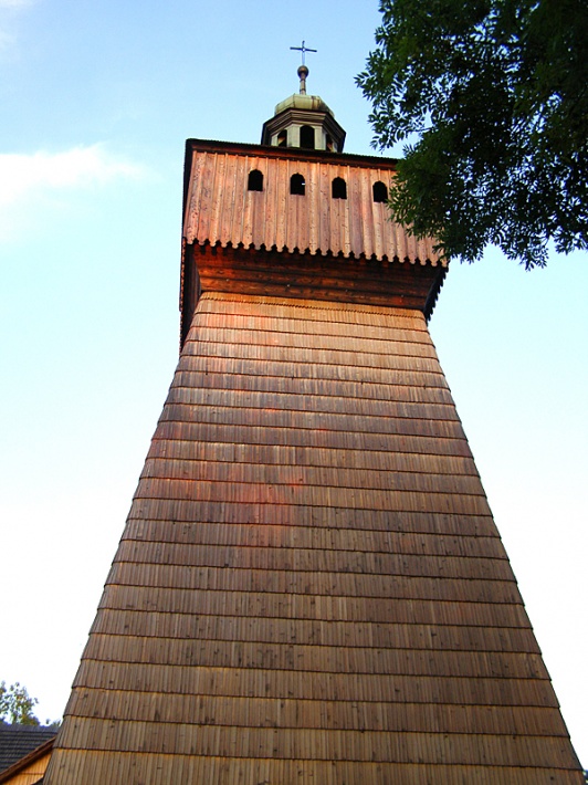 Haczów - wieża kościelna, pełniąca rolę dzwonnicy