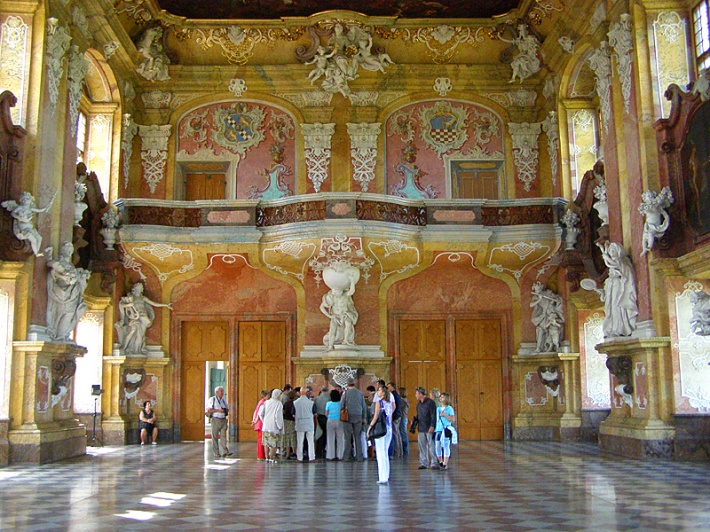 Sala Książęca w pałacu opatów