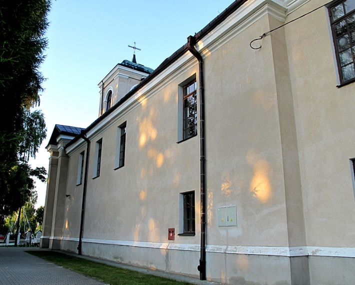 kościół św. Mikołaja w Zakrzówku - strona zachodnia