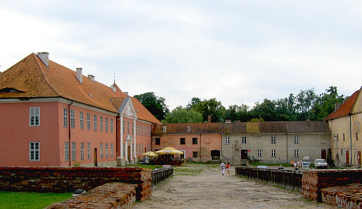 Lidzbark Warmiński - przedzamcze południowe z pałacem Grabowskiego. Dziś w tym miejscu stoi Hotel Krasicki