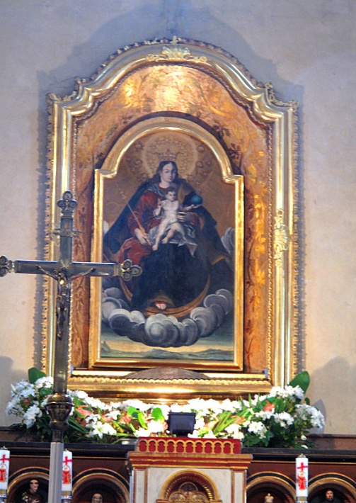 kościół cysterski w Wąchocku - ołtarz główny Matki Bożej Miłosierdzia