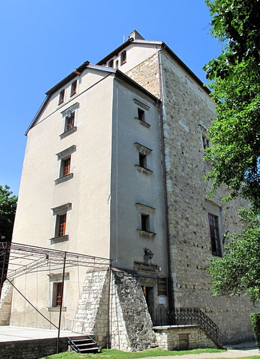 Wojciechów - wieża ariańska, elewacja południowo-wschodnia