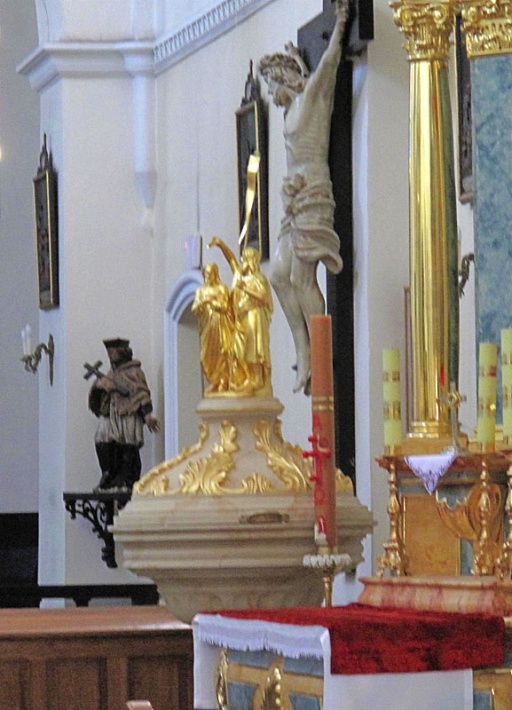 Błonie, kościół Świętej Trójcy - chrzcielnica