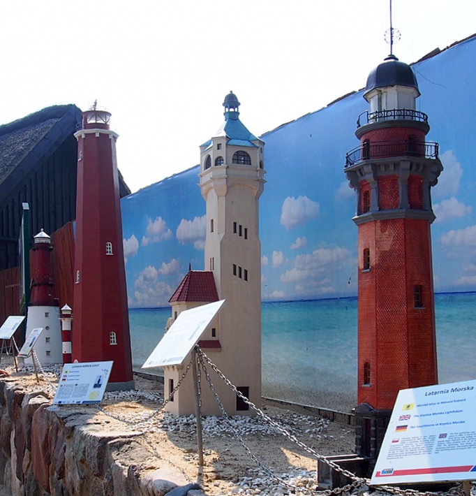miniatury latarni morskich polskiego wybrzeża