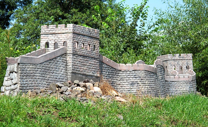 Strysza Buda - miniatura Muru Chińskiego