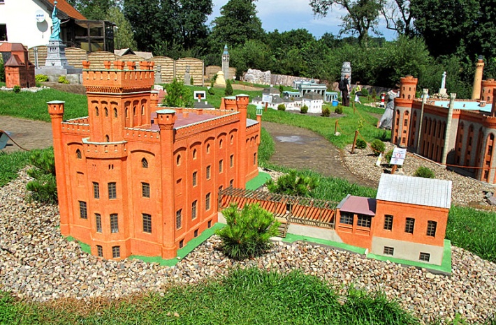 Strysza Buda - miniatura zamku Jana III Sobieskiego w Rzucewie