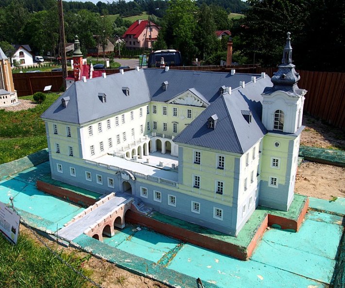 miniatura zamku w Zaborze nad Odrą