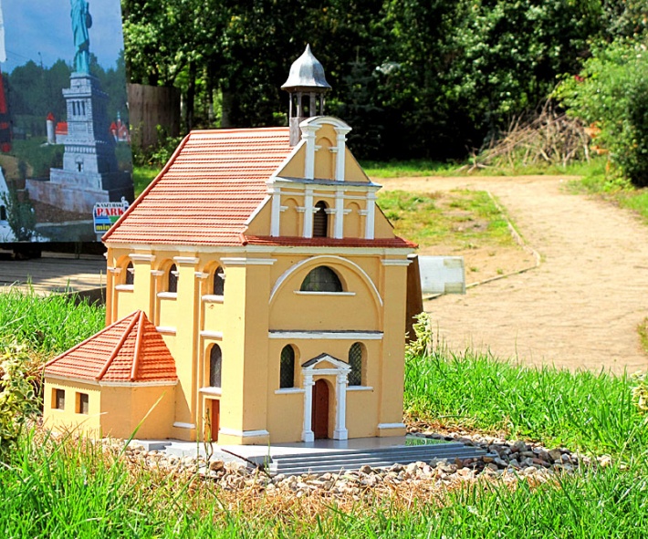 Strysza Buda - miniatura kościoła Trzech Króli w Kalwarii Wejherowskiej