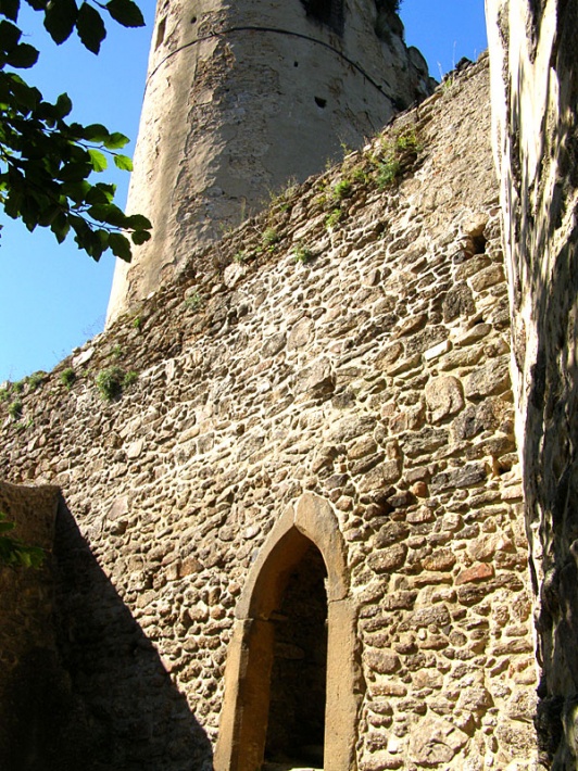 ruiny zamku Chojnik - międzymurze