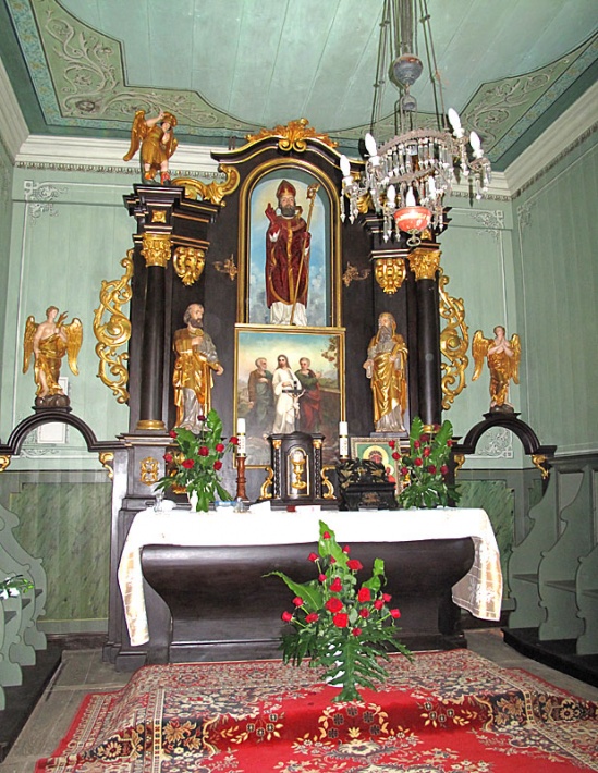 Kalisz - kościół św. Wojciecha, barokowy ołtarz