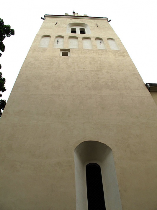 kościół Marii Magdaleny w Nowym Miasteczku - wieża kościelna