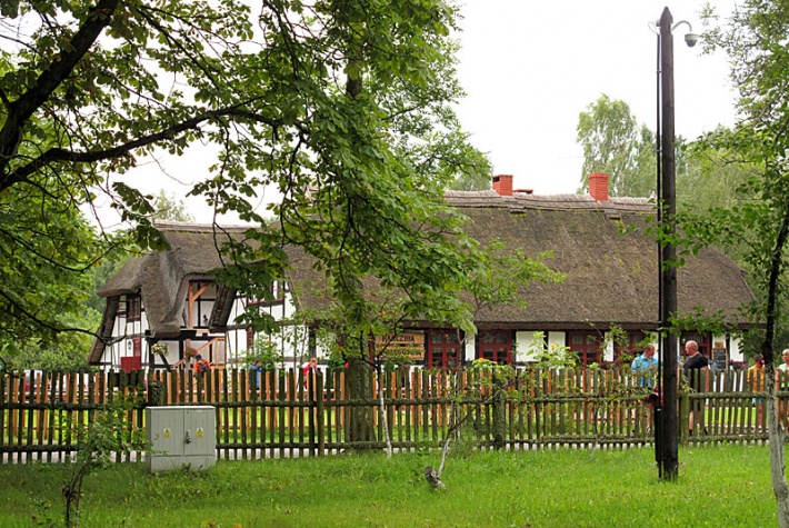 Muzeum Wsi Słowińskiej w Klukach - karczma Dargoscha