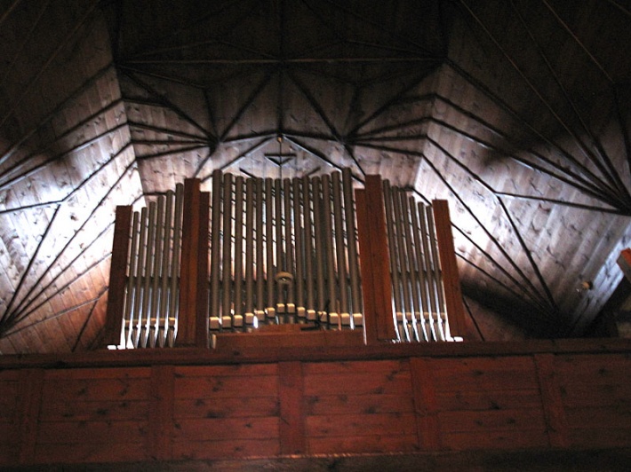 kościół św. Piotra i Pawła w Olbięcinie - chór muzyczny