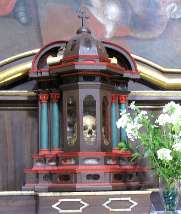 Sanktuarium MB Mirowskiej w Pińczowie - relikwie św. Prospera