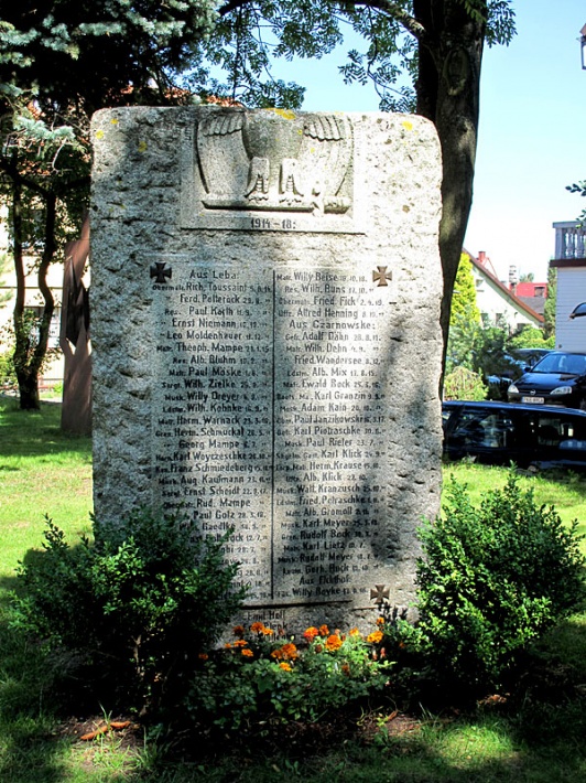 kościół Wniebowzięcia NMP w Łebie - tablica upamiętniająca ofiary I wojny światowej