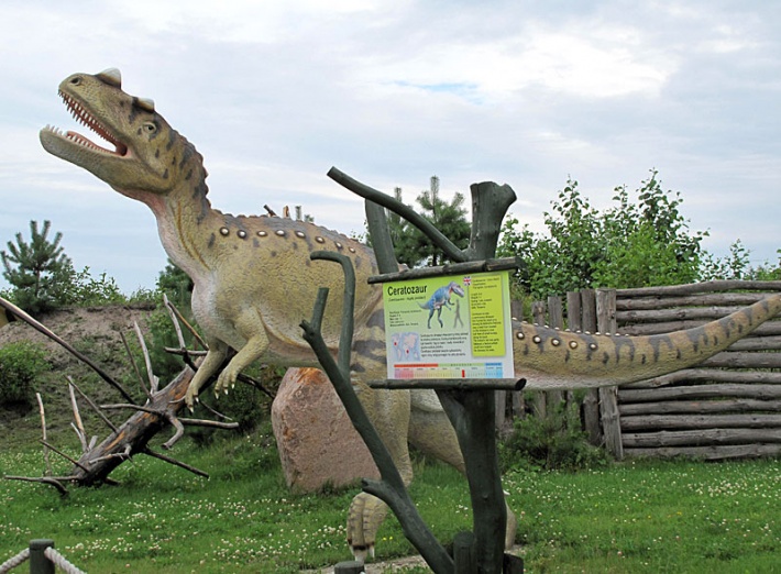 Park Jurajski w Łebie - Ceratozaur