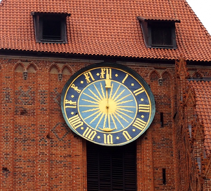 Katedra świętych Janów w Toruniu - zegar flisaczy Digitus Dei (Palec Boży)