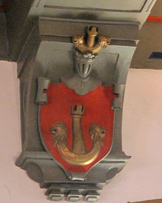 Zamek w Baranowie Sandomierskim - kaplica zamkowa, herb Dolańskich Korab