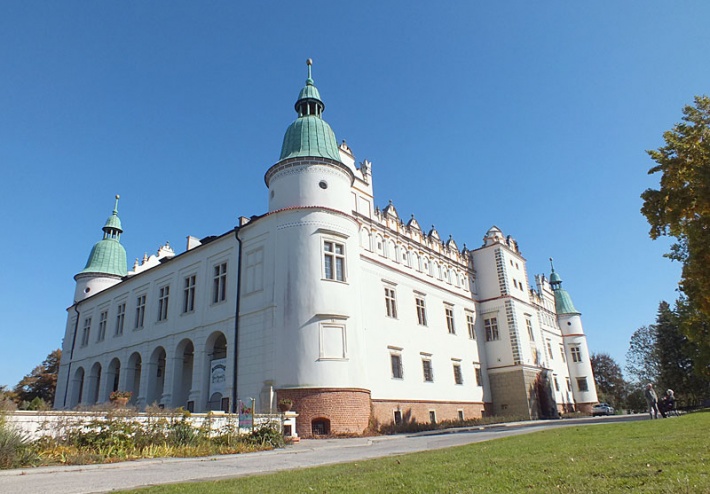Zamek w Baranowie Sandomierskim - elewacja południowo-zachodnia