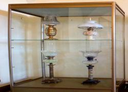 Zamek w Baranowie Sandomierskim - wystawa czasowa prezentująca lampy naftowe