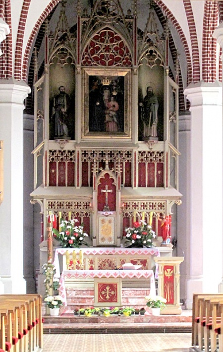 Skwierzyna - kościół św. Mikołaja, ołtarz główny z obrazem MB Klewańskiej