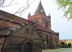 Skwierzyna - kościół św. Mikołaja, elewacja północna