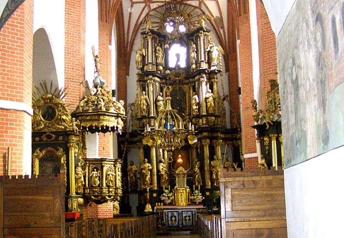 kościół św. św. Janów w Ornecie - ołtarz główny