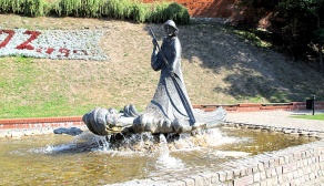 Grudziądz - fontanna flisaka