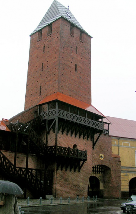 Namysłów - Wieża Kreczmarska i Brama Krakowska