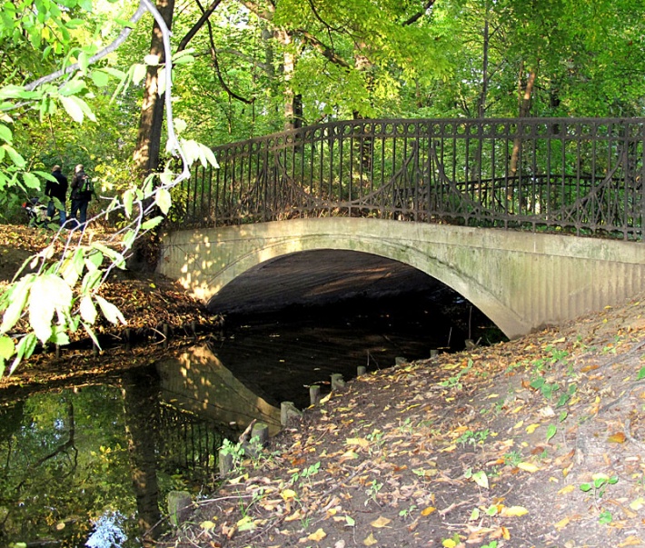 Park Skaryszewski w Warszawie - jeden z mostków