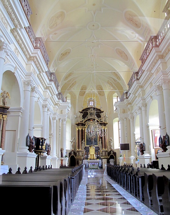 Gołąb - kościół parafialny, wnętrze
